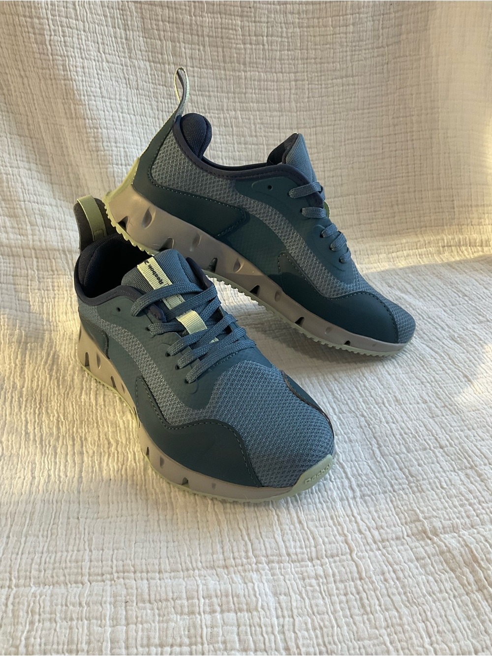 Reebok Zig Dynamica G Sneakers Teal Mens Sz 7 / Womens Sz 9 NEW